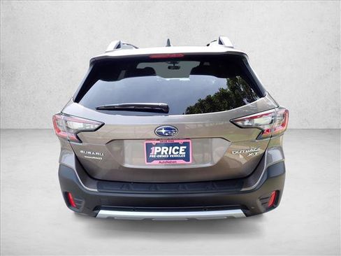 Used 2021 Subaru Outback Limited XT w/ Popular Package #2 AWD/4WD image 3