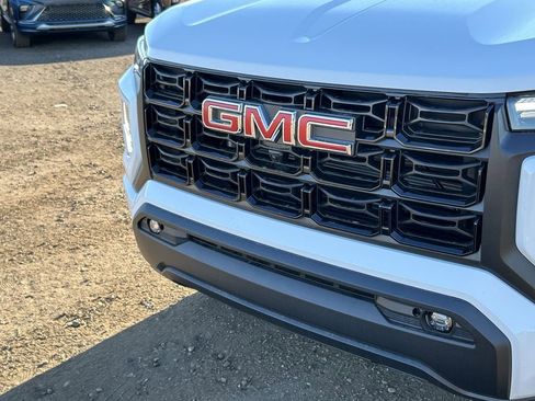 New 2026 GMC Canyon Elevation w/ Convenience Package image 30