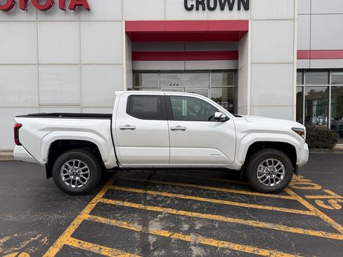 New 2026 Toyota Tacoma Limited AWD/4WD image 4