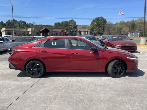 New 2026 Hyundai Elantra SEL Sport Premium FWD image 2