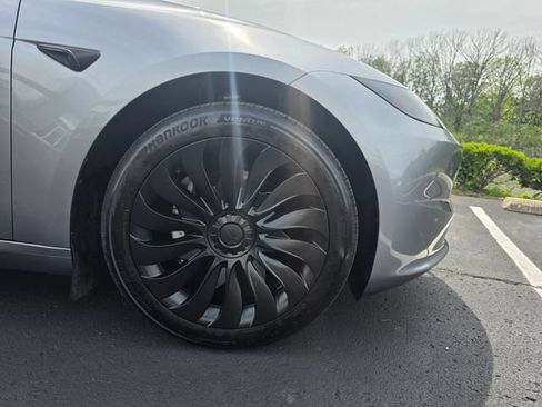 Used 2025 Tesla Model 3 Long Range RWD image 4
