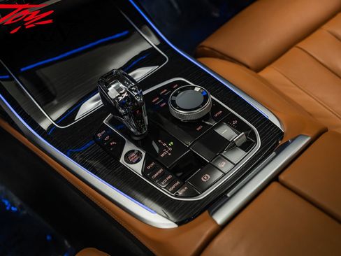 Used 2022 BMW X7 xDrive40i w/ M Sport Package image 40