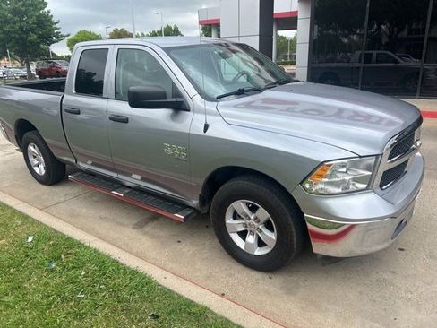 Used 2024 RAM 1500 Classic SLT image 2