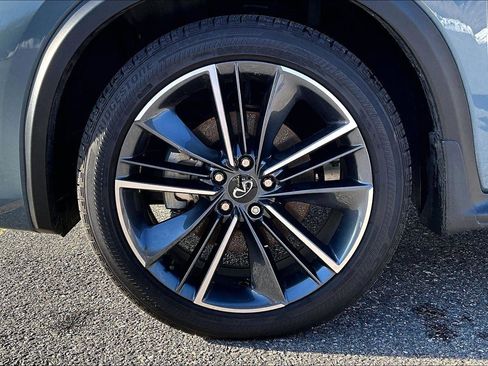 Used 2024 INFINITI QX50 Sport image 9