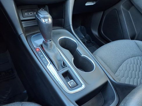 Used 2019 Chevrolet Equinox LT w/ Sun & Navigation Package image 22