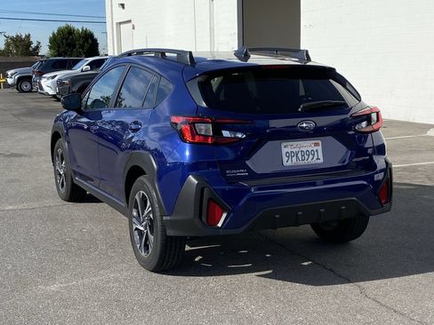 Used 2024 Subaru Crosstrek 2.0i Premium AWD/4WD image 4