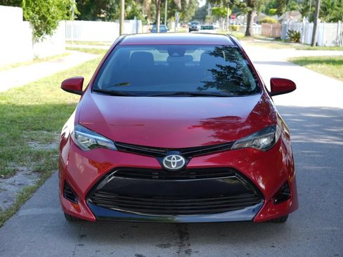Used 2017 Toyota Corolla LE FWD image 5