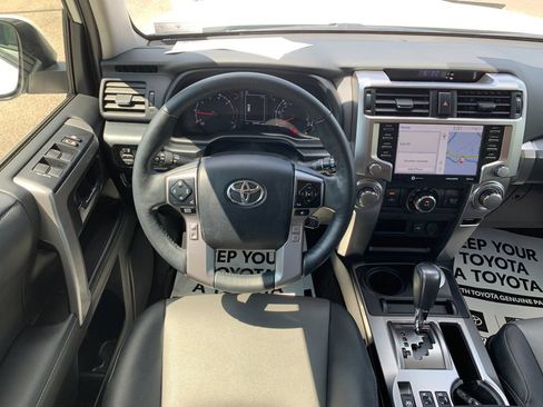 Used 2023 Toyota 4Runner SR5 Premium w/ Moonroof Package AWD/4WD image 17