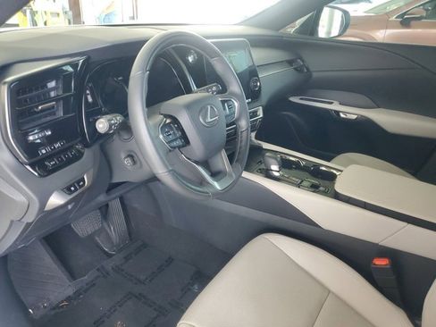 Used 2023 Lexus RX 350 Premium image 18