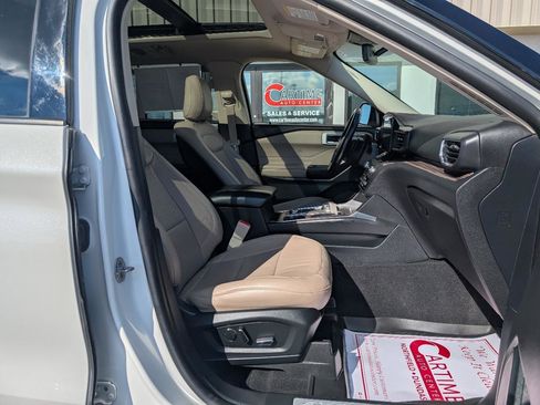 Used 2020 Ford Explorer Limited AWD/4WD image 10