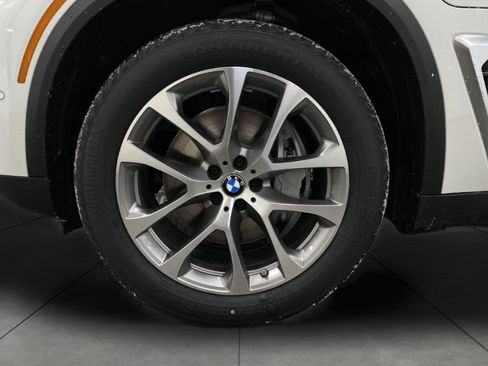 New 2026 BMW X5 xDrive50e w/ Executive Package image 14