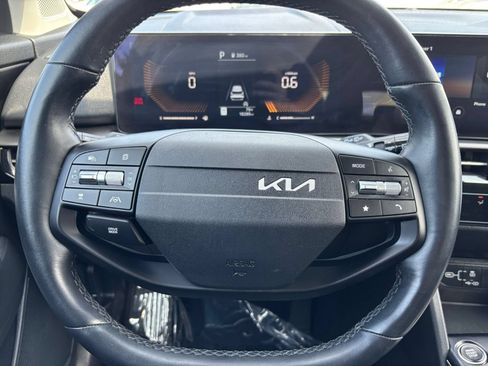 Used 2026 Kia Sportage LX FWD image 29