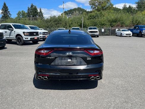 Used 2018 Kia Stinger GT2 AWD/4WD image 5