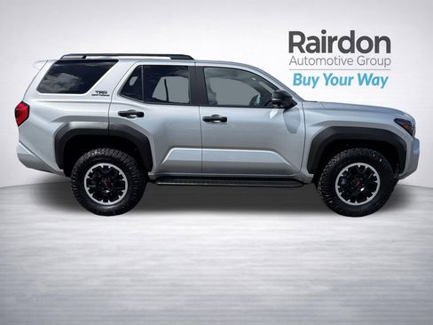 Used 2025 Toyota 4Runner TRD Off-Road Premium AWD/4WD image 9