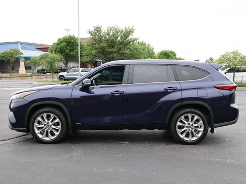 Used 2022 Toyota Highlander Limited AWD/4WD image 42
