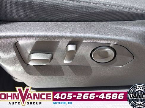Used 2025 Chevrolet Silverado 2500 LT w/ Convenience Package AWD/4WD image 26