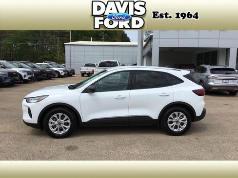 Certified 2025 Ford Escape Active FWD image 4
