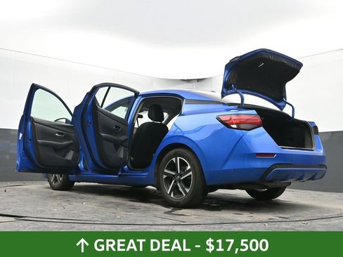 Used 2025 Nissan Sentra SV image 74