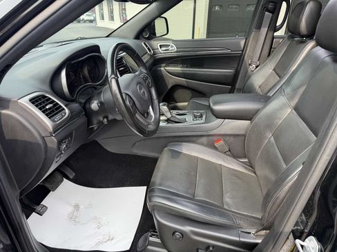 Used 2019 Jeep Grand Cherokee Limited w/ Luxury Group II AWD/4WD image 10
