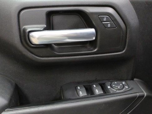 Used 2019 Chevrolet Silverado 1500 Custom Trail Boss image 16