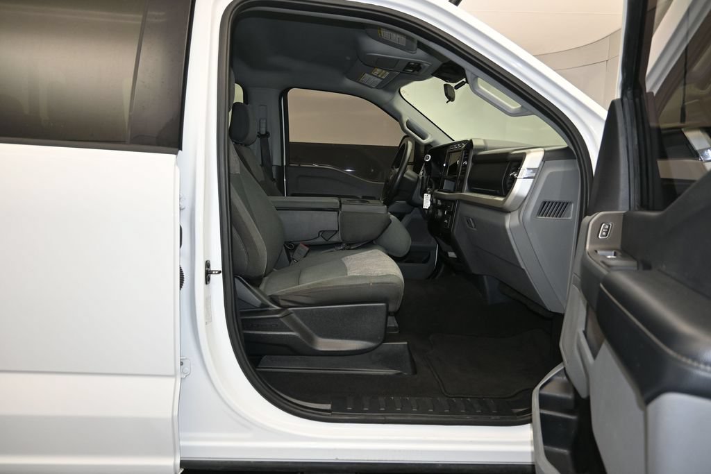 Used 2024 Ford F350 XLT AWD/4WD image 23