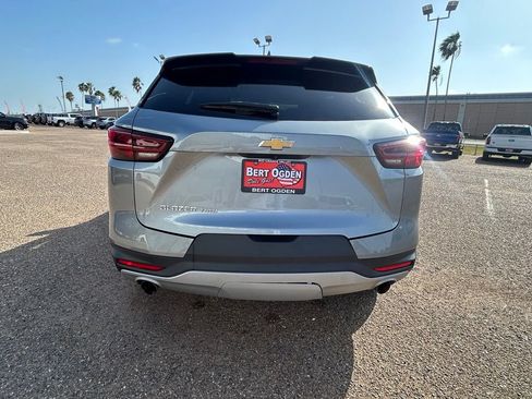 Used 2025 Chevrolet Blazer LT AWD/4WD image 5