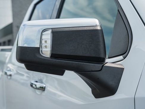 Used 2023 Chevrolet Silverado 1500 LTZ w/ LTZ Convenience Package II AWD/4WD image 20