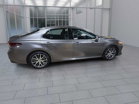 Certified 2023 Toyota Camry XLE FWD image 9
