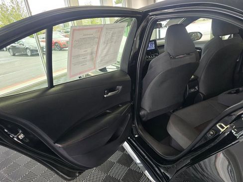 Certified 2023 Toyota Corolla SE w/ SE Package image 36