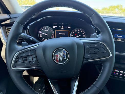 Used 2023 Buick Envision Essence image 26