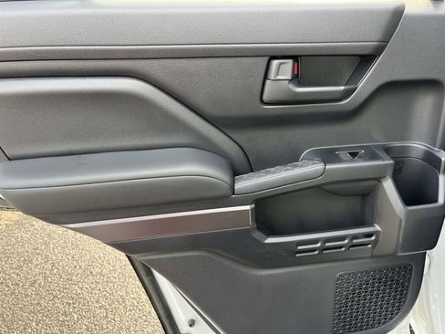Used 2025 Toyota 4Runner SR5 RWD image 21