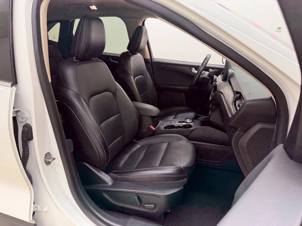 Used 2020 Ford Escape Titanium AWD/4WD image 10