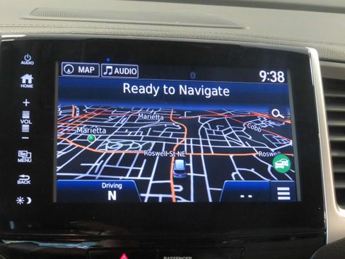Used 2017 Honda Pilot Touring image 42