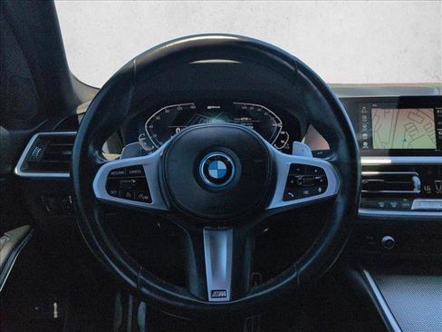 Used 2022 BMW 330e w/ M Sport Package RWD image 14