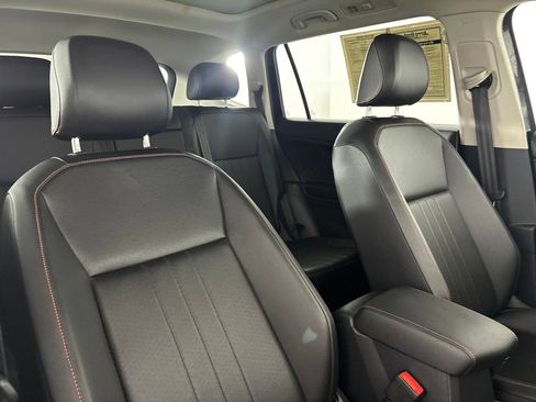 Used 2024 Volkswagen Tiguan Wolfsburg Edition AWD/4WD image 29