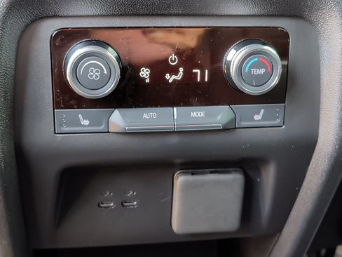 Used 2025 Buick Enclave Avenir w/ Super Cruise Package AWD/4WD image 32