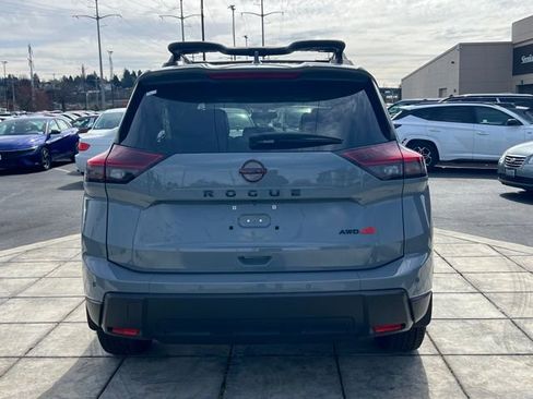 Used 2025 Nissan Rogue SV AWD/4WD image 8