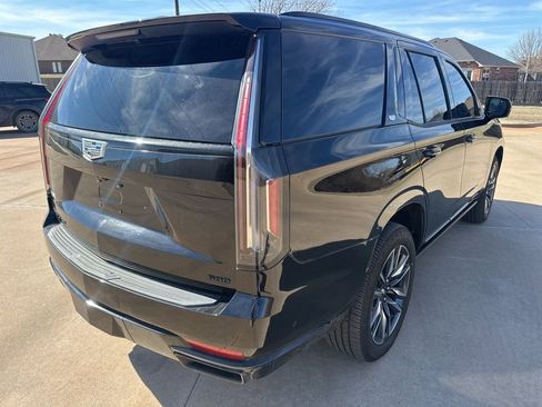 Used 2021 Cadillac Escalade Sport w/ Driver Assist Tech Package image 5