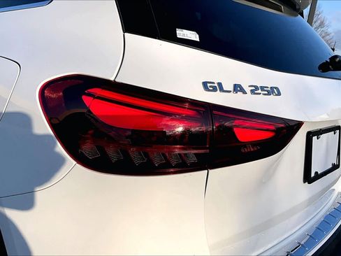 Certified 2025 Mercedes-Benz GLA 250 4MATIC image 29