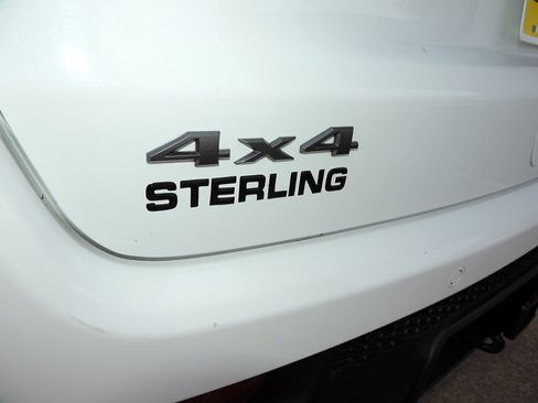 Used 2022 Jeep Compass Trailhawk w/ Trailhawk Convenience Group AWD/4WD image 17