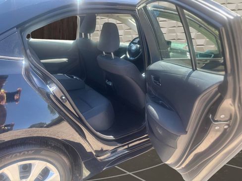 Used 2025 Toyota Corolla LE FWD image 18