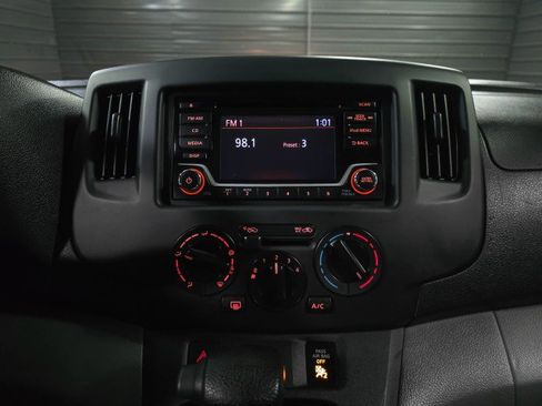 Used 2019 Nissan NV200 S w/ Cruise Control Package image 22