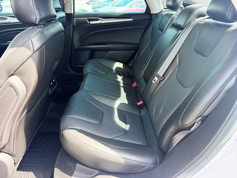 Used 2016 Ford Fusion Titanium FWD image 14