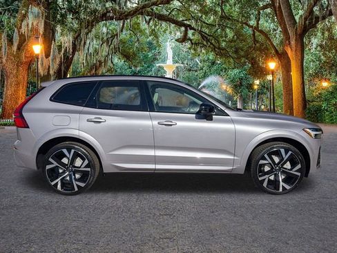 New 2026 Volvo XC60 B5 Ultra w/ Protection Package Premier image 3
