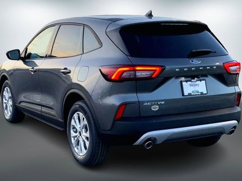 New 2026 Ford Escape Active w/ Cold Weather Package FWD image 3