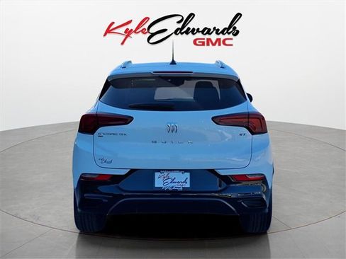 Used 2024 Buick Encore GX Sport Touring image 6