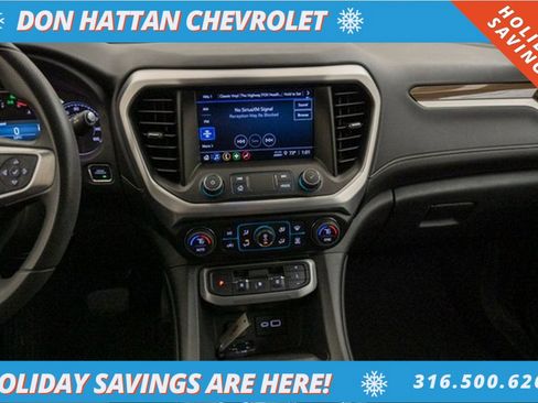 Used 2023 GMC Acadia SLE w/ Driver Convenience Package image 8