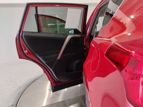 Used 2015 Toyota RAV4 LE FWD image 69
