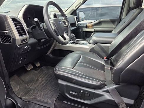Used 2019 Ford F150 Lariat image 5