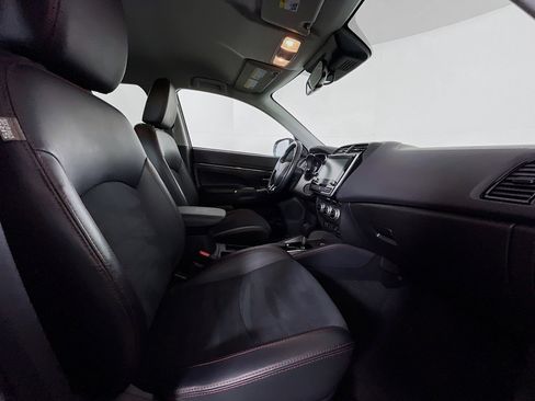 Used 2024 Mitsubishi Outlander Sport SE image 29